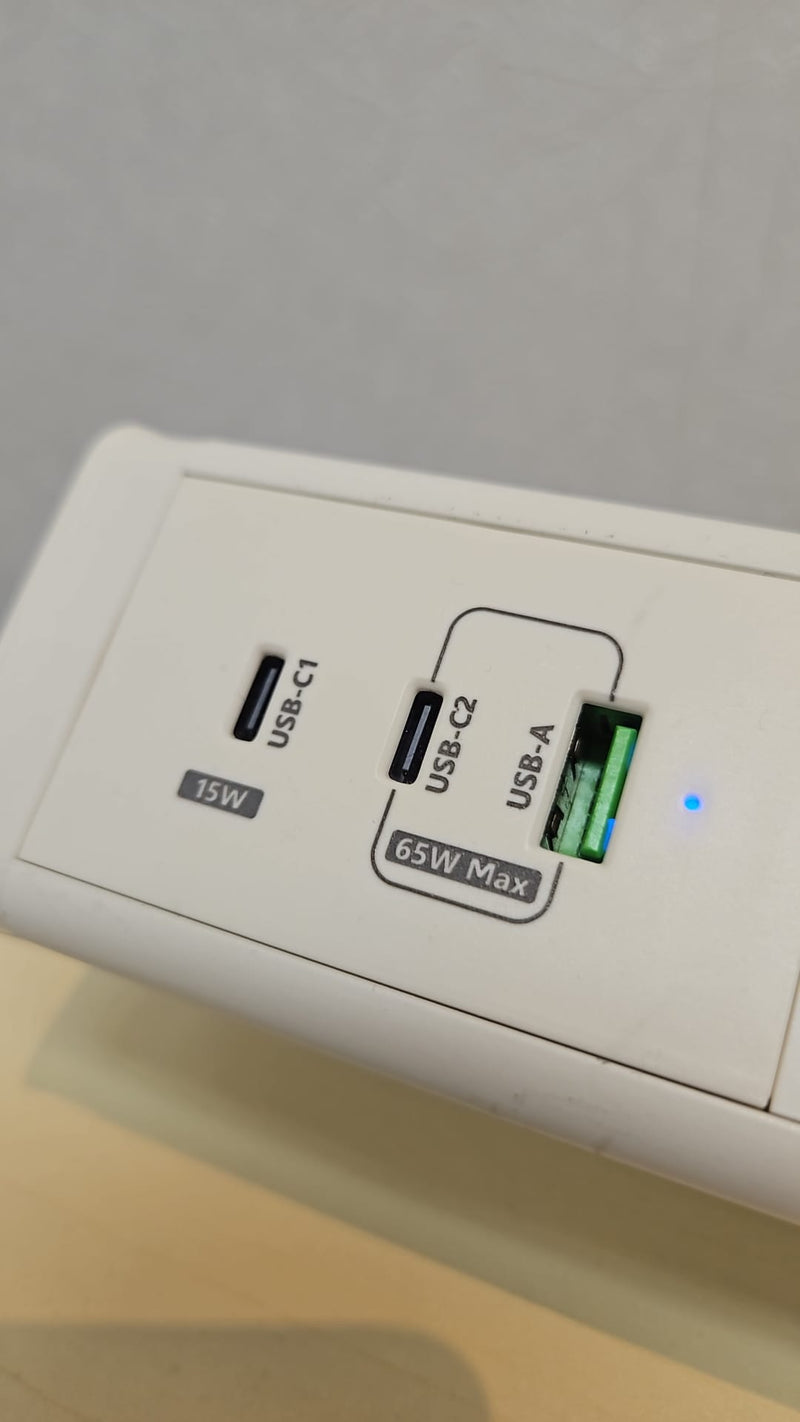 EKOBOR Fast Charge 65W clamp on socket  - type C + USB + UK socket